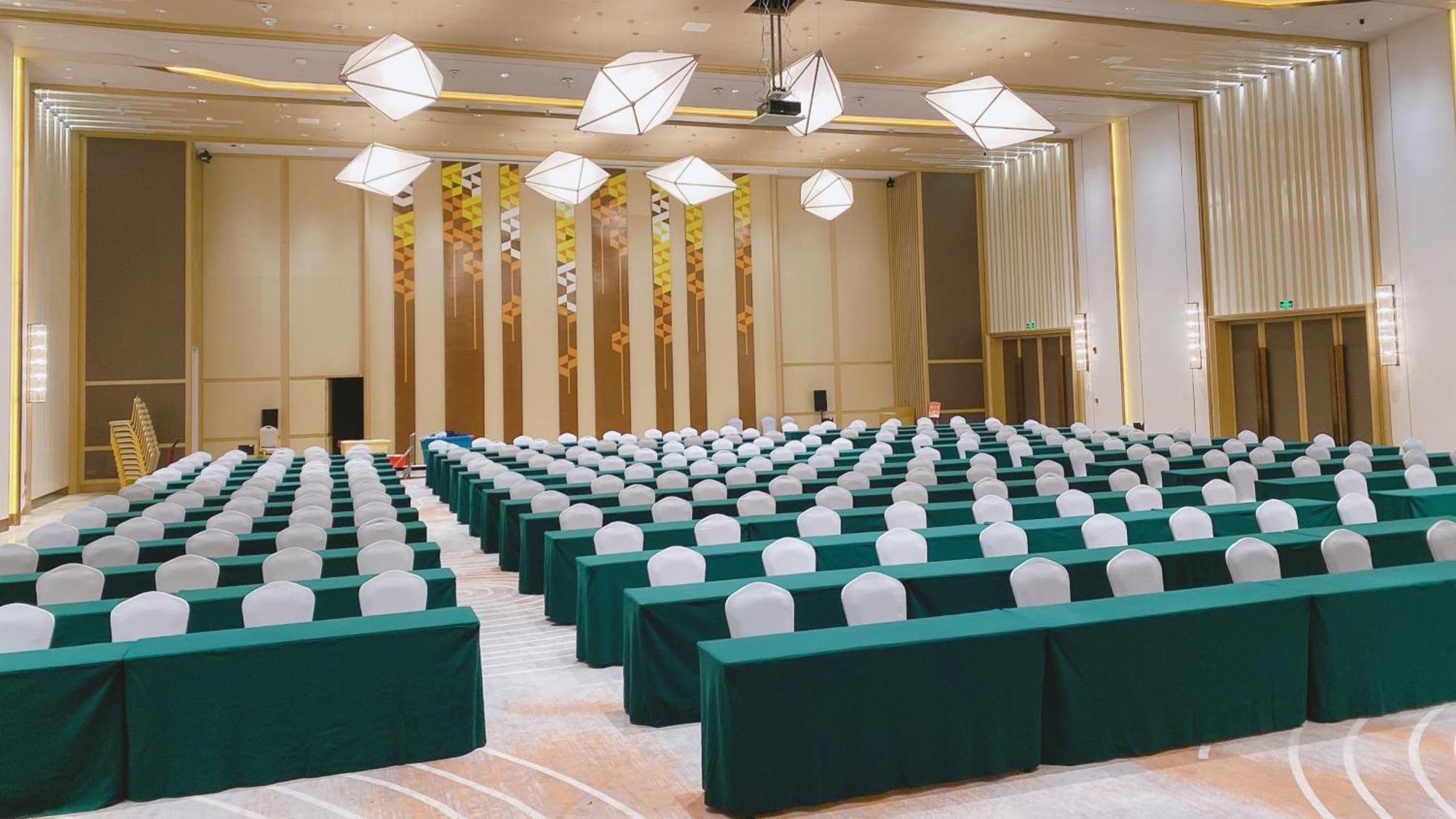 Holiday Inn Shaoguan Downtown By Ihg Екстер'єр фото